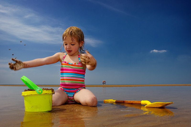 at play on the beach #1 / 3x2 + children [portraits] + fylde coast [scenic]