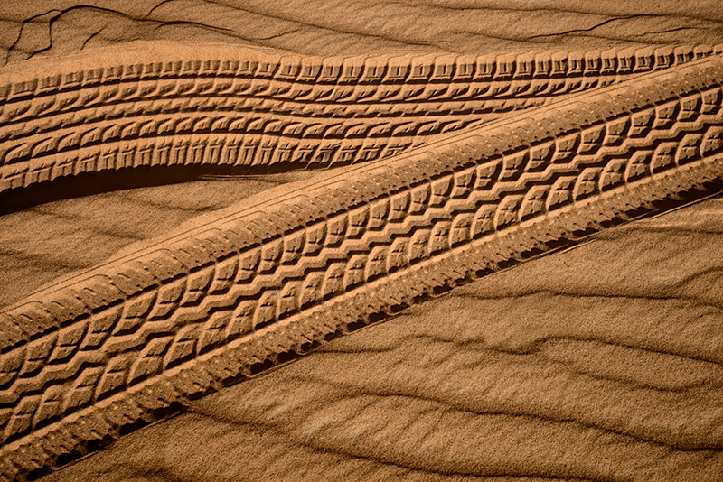 desert tracks #6 / 3x2 + travel [Dubai, UAE] + camera [Sony A99] + show the original