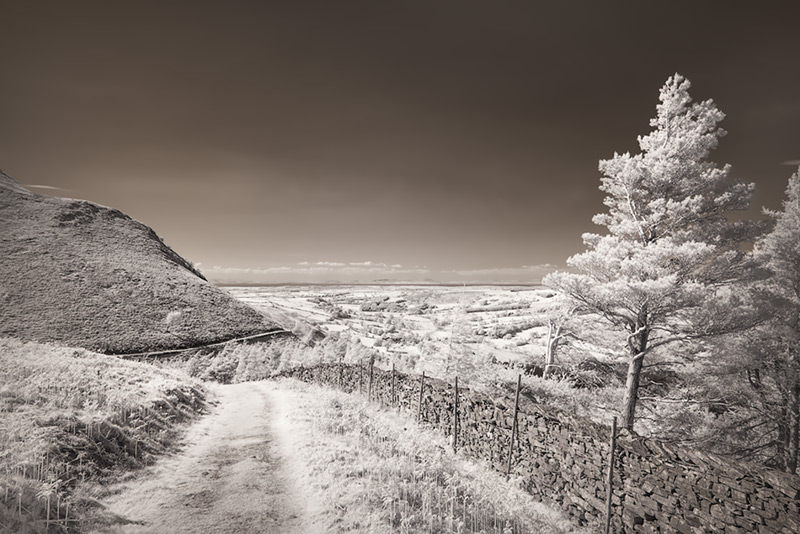 Loweswater #2 / 3x2 + camera [Fujifilm X-E2] + show the original + travel