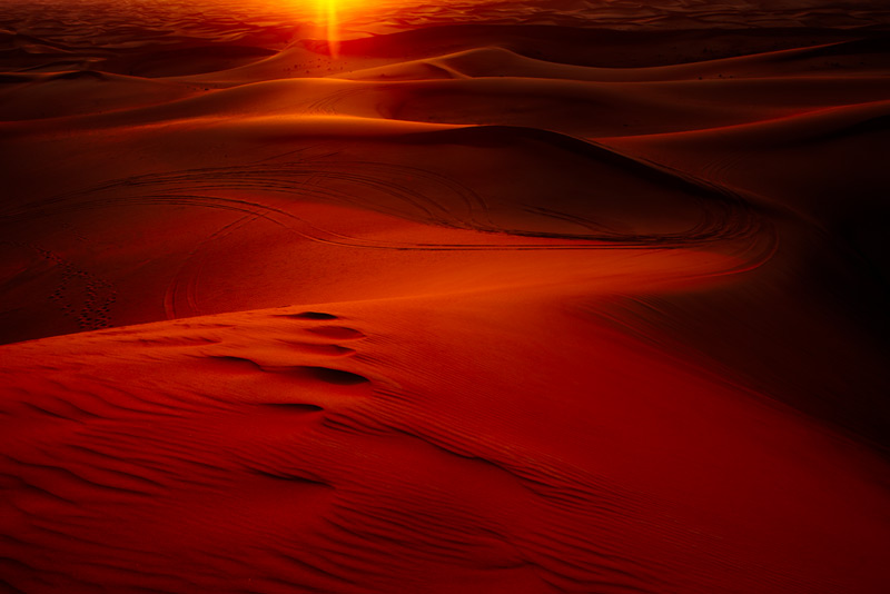 the end of days / 3x2 + travel [Dubai, UAE] + no print + show the original