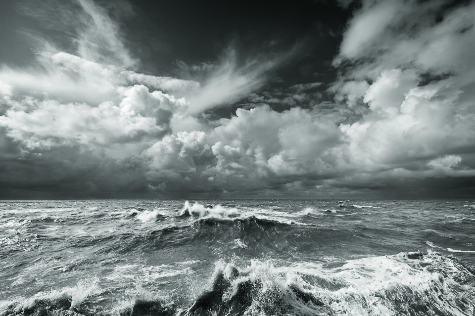 &copy; Ian Mylam