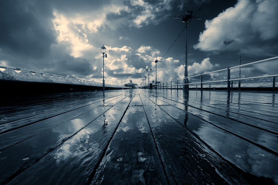 &copy; Ian Mylam